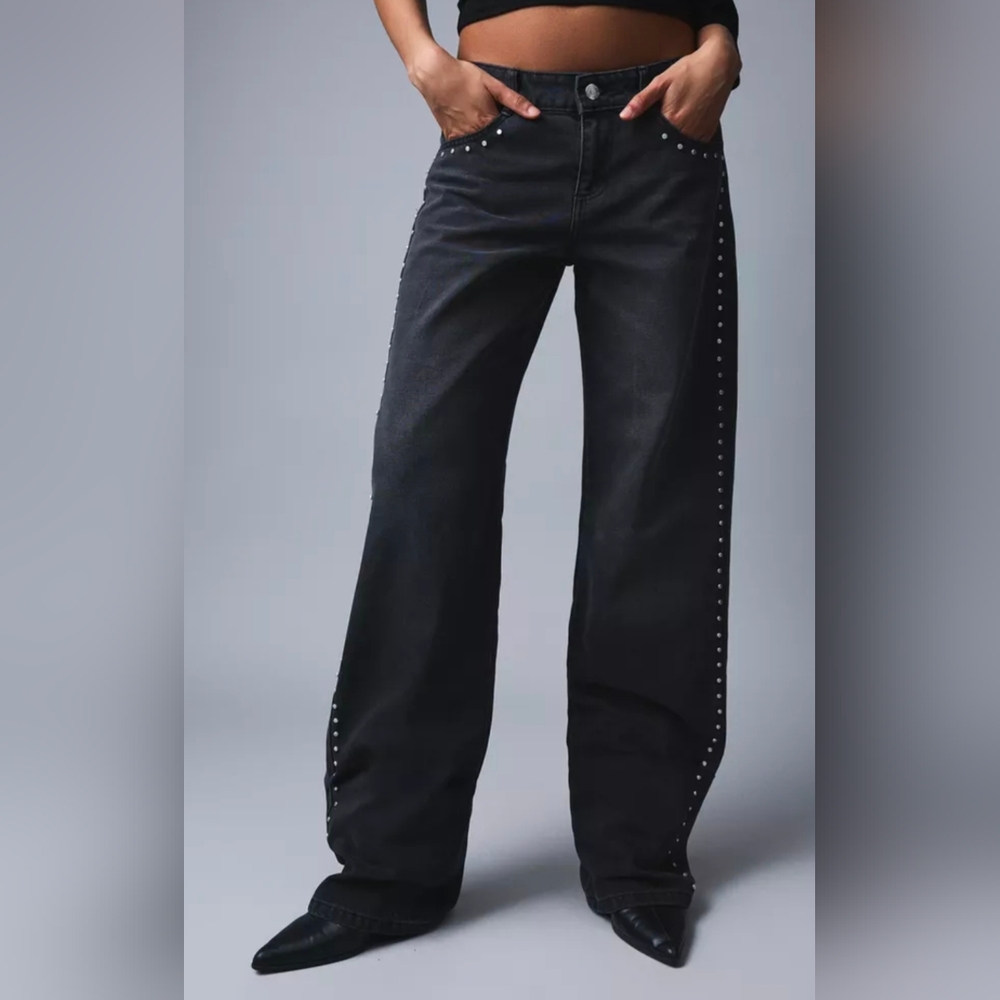 BERSHKA | Women's Black Wash Studded Low-Rise Baggy Jeans